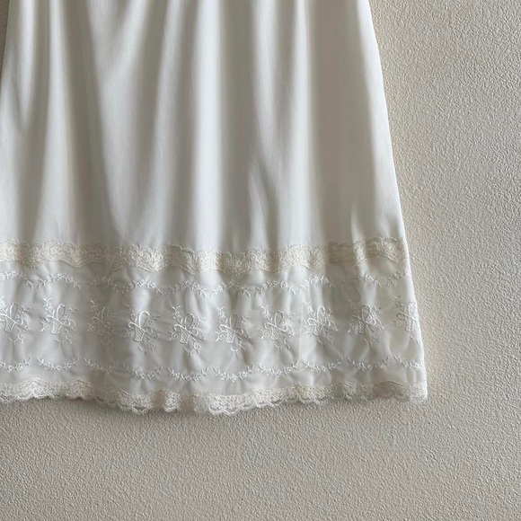 handmade ivory off white nylon satin lace trim mini slip skirt - Picture 2 of 7